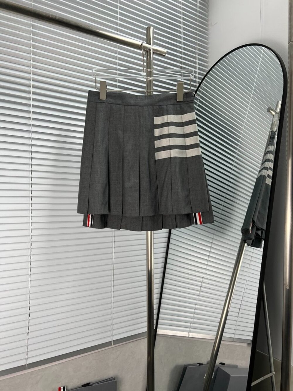 Thom Browne 4-bar mini pleated skirt